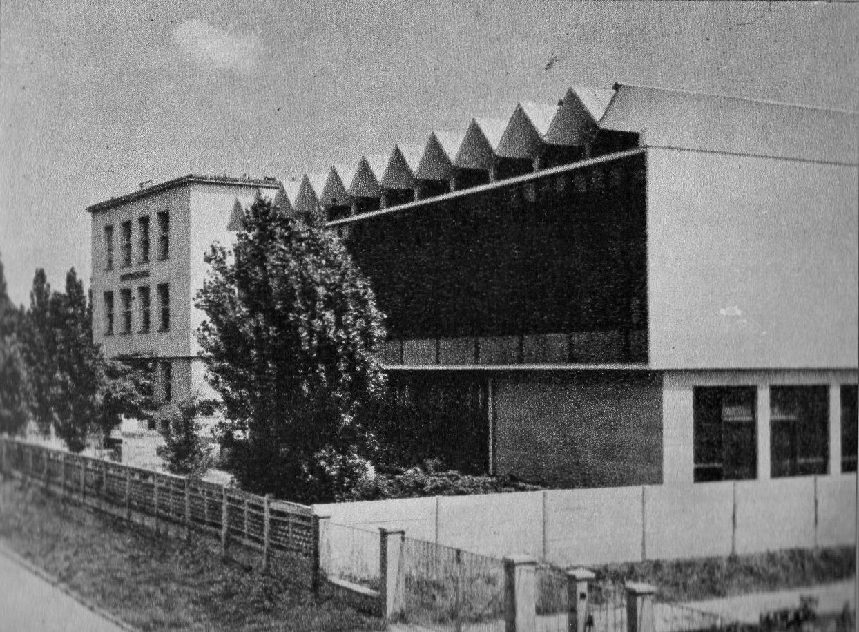 Sala de sport a Universității, actuala casă a voleibaliștilor lui Sorin Grădinaru, așa cum arăta în anii 60